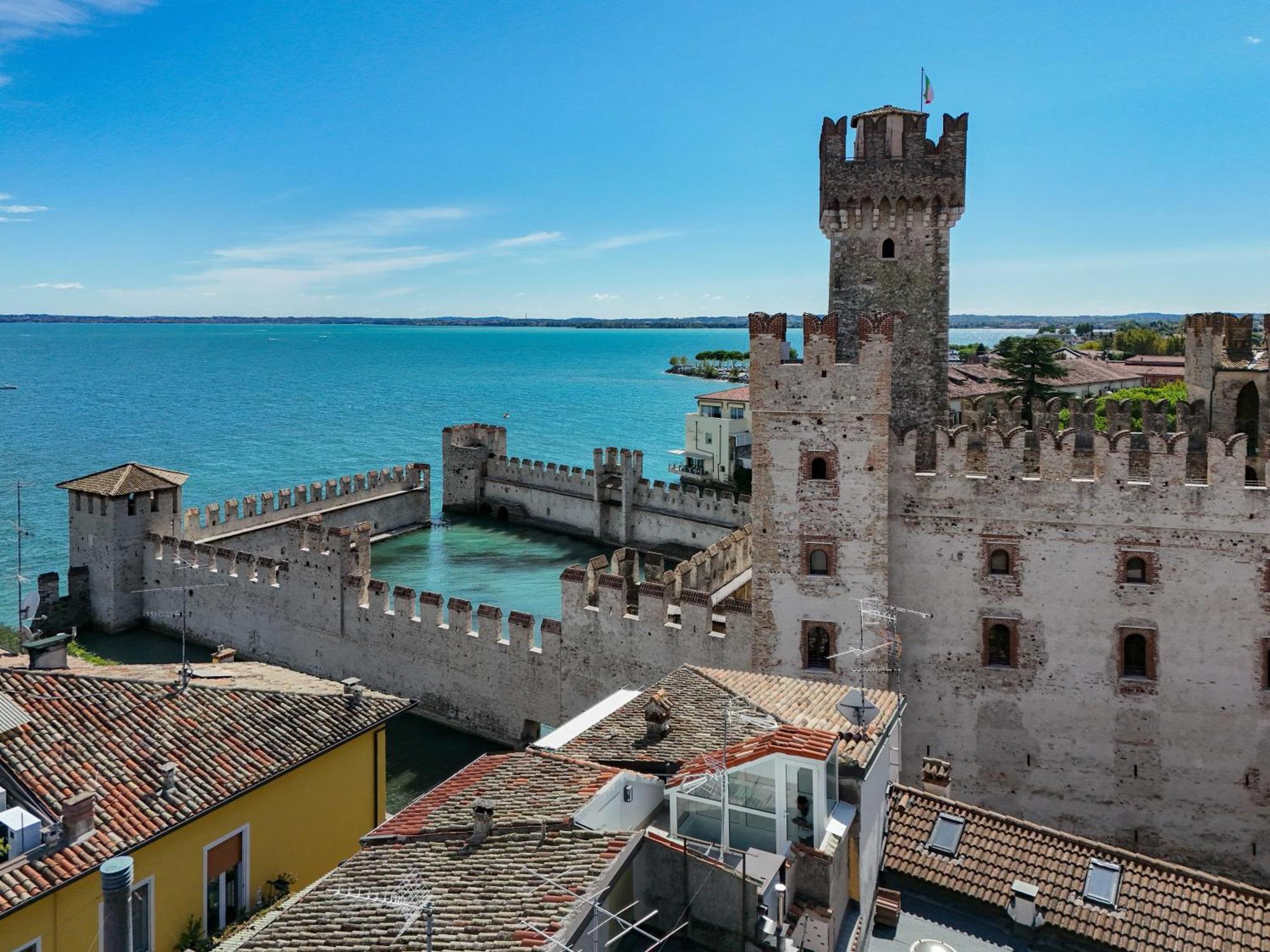 Locanda Carolina Valerio Catullo Sirmione Luaran gambar